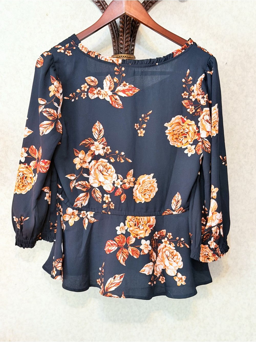 🛍️Maurices Navy Floral Peplum Blouse Small 3/4 Sleeve Romantic Boho Top Fall - Picture 3 of 7